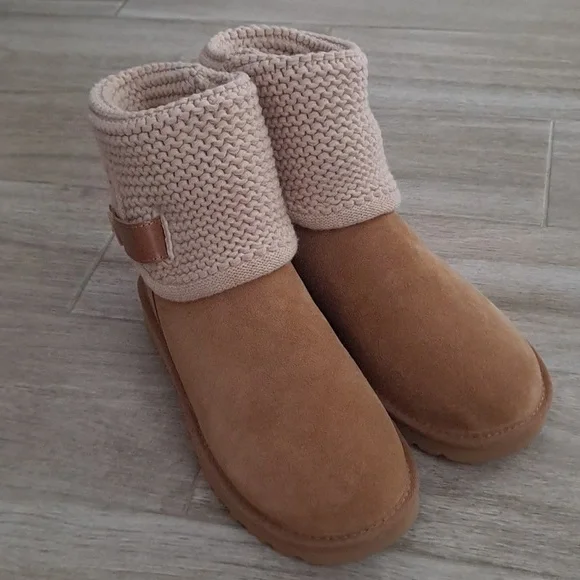 Uggs with sweater cuff deals